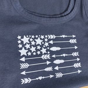 Stars and arrow flag tank